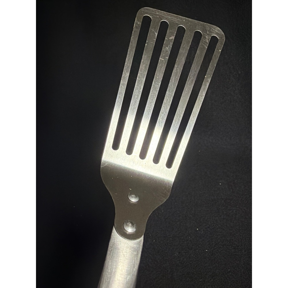 Williams Sonoma Signature Stainless Steel Fish Spatula Slotted Offset Turner